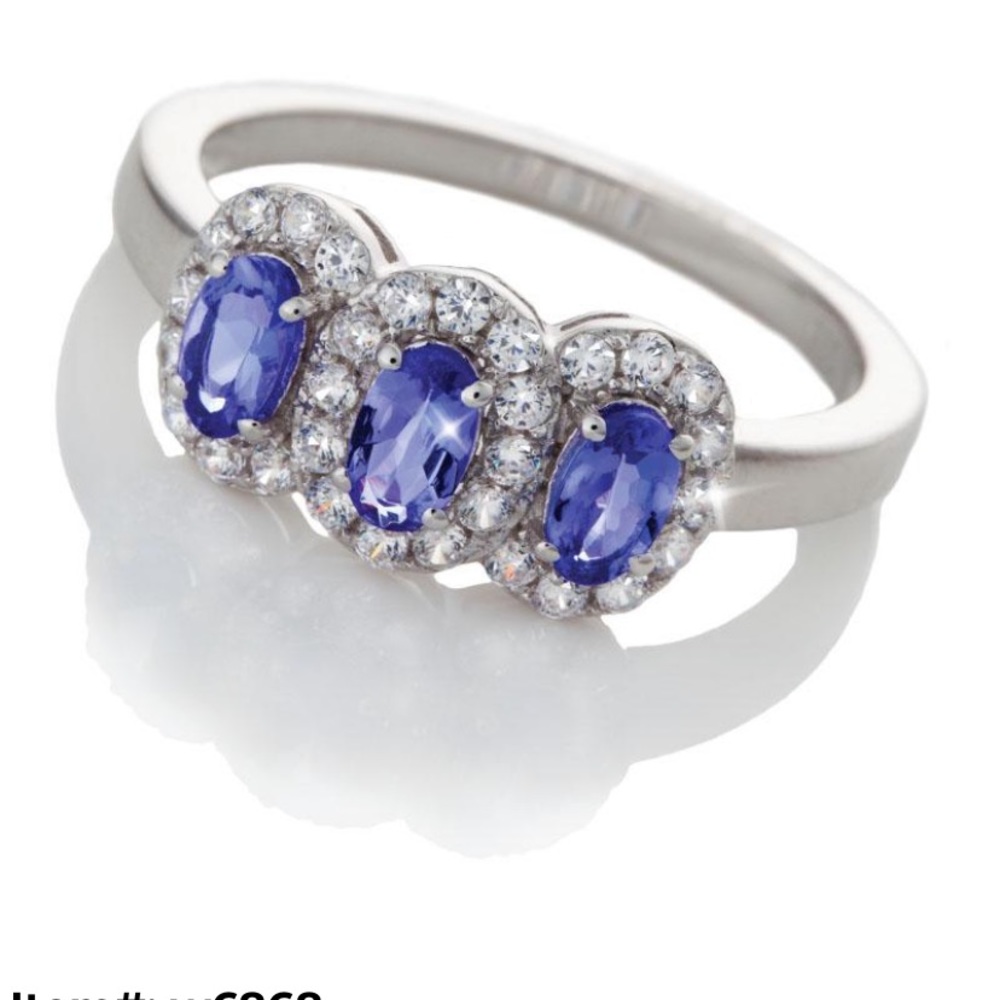 Tanzanite DiamondAura ring size 10